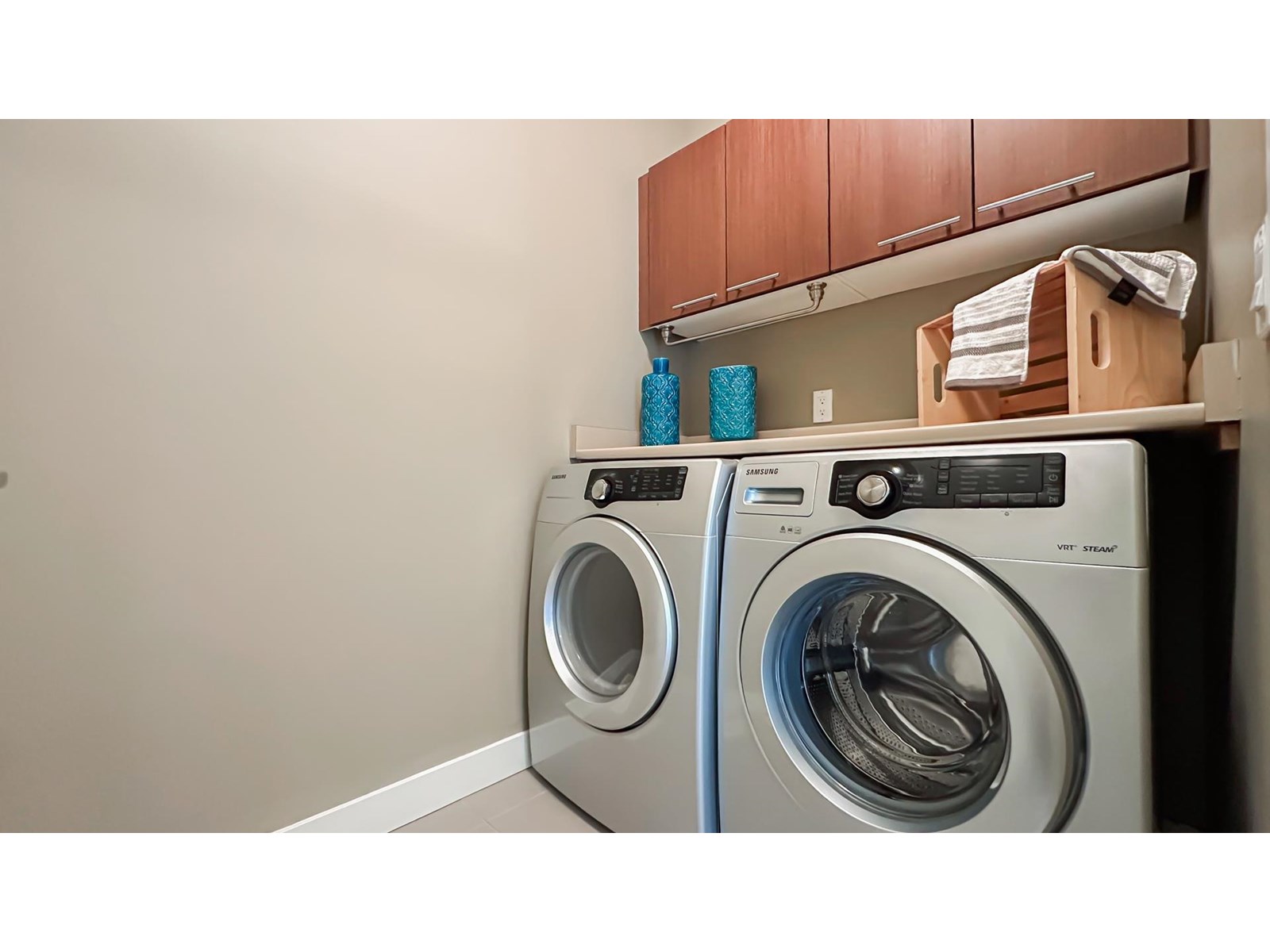 25 15977 26 Avenue Property Photo 20