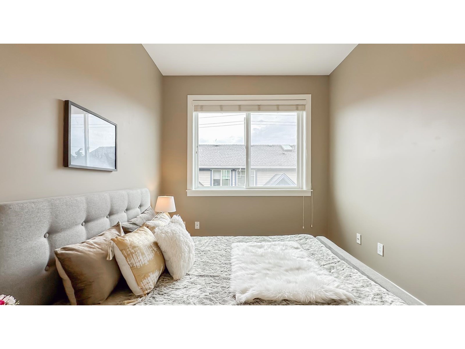 25 15977 26 Avenue Property Photo 26