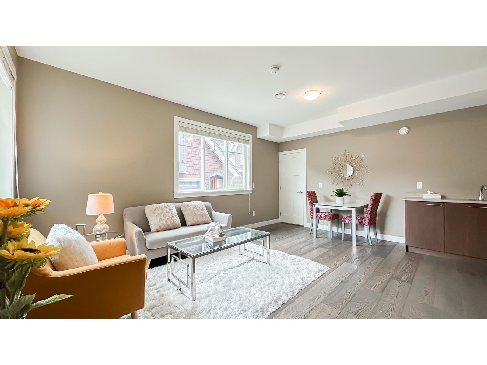 25 15977 26 Avenue Property Photo 29