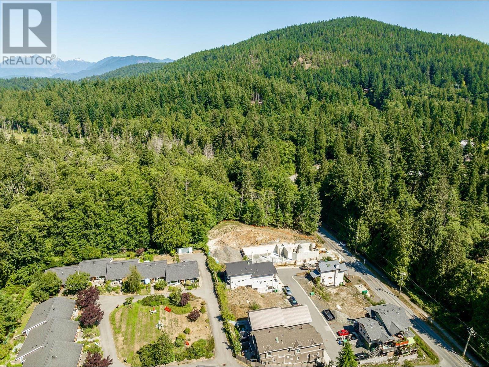 1104-08 Foxglove Lane Property Photo 12