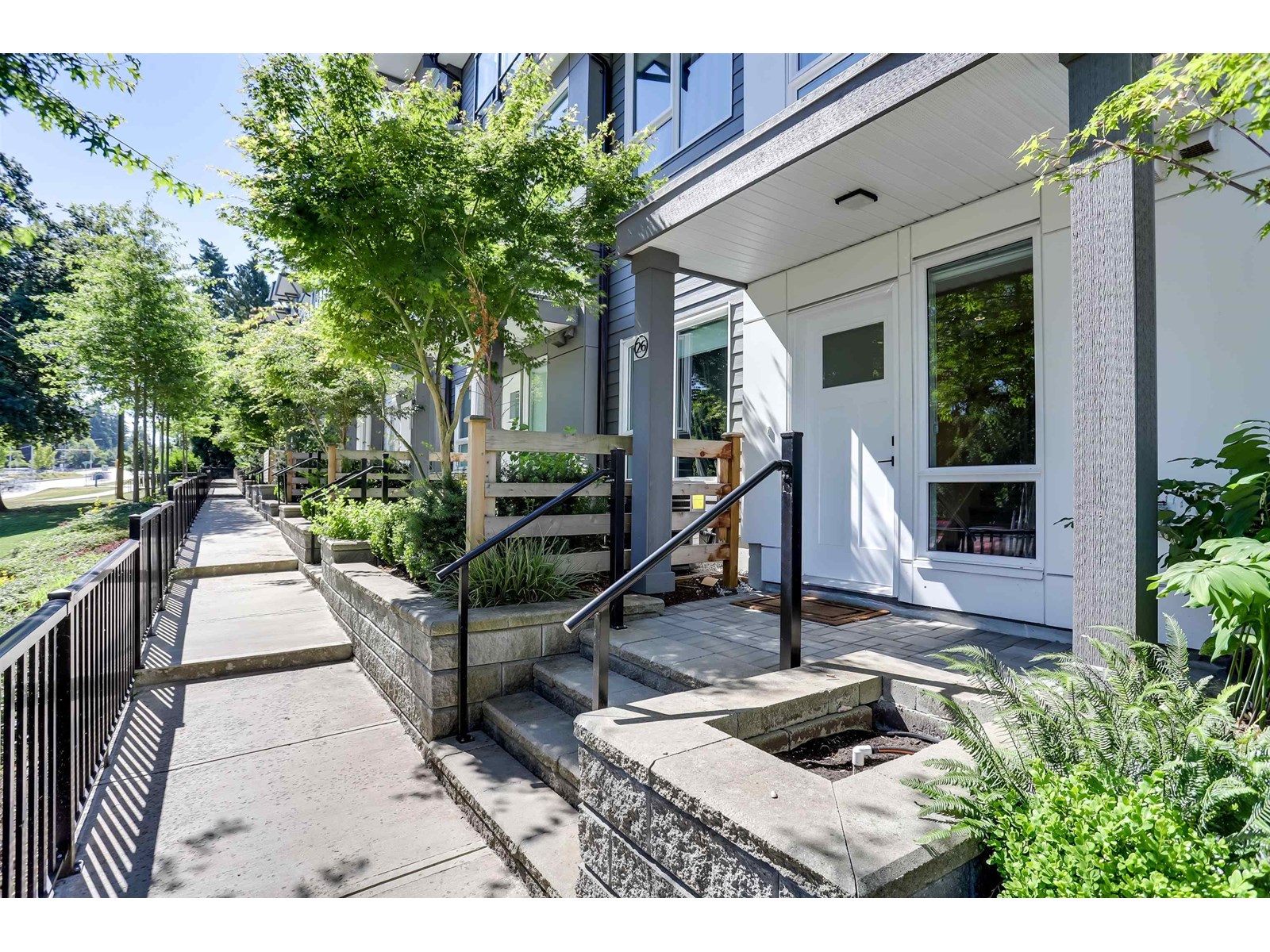 26 15030 28 AVENUE Property Photo 1