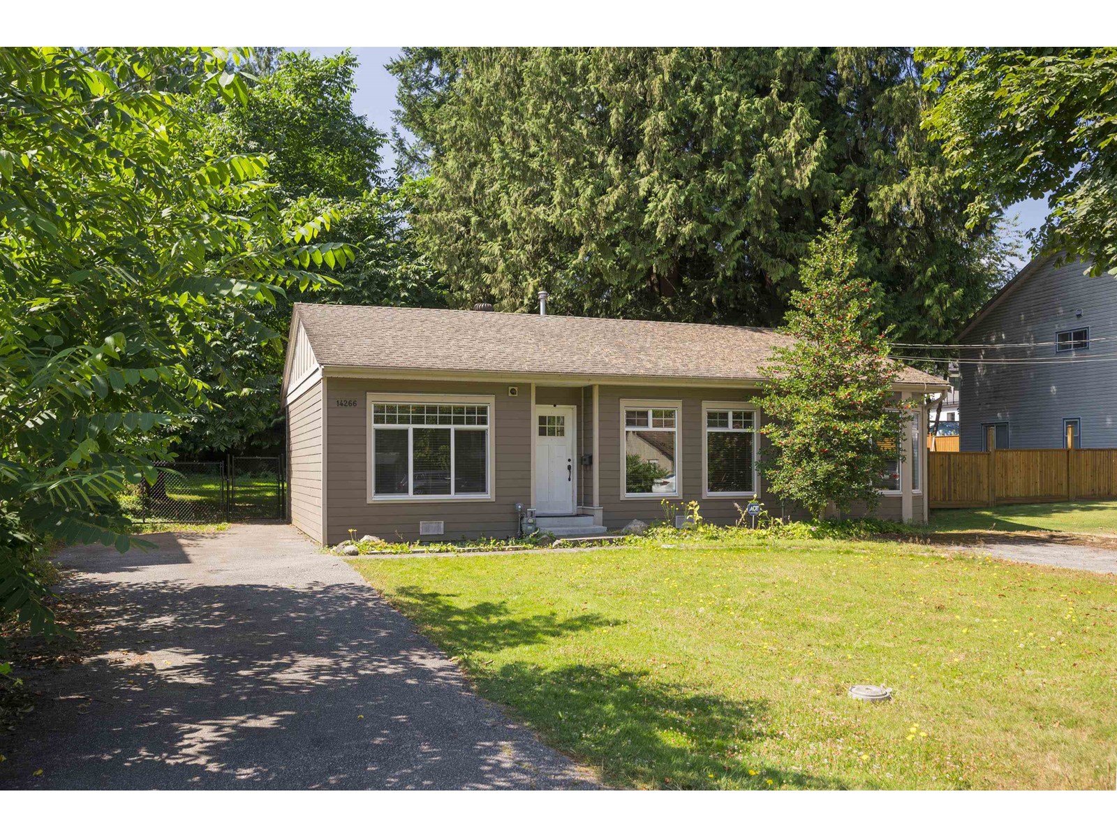14266 MELROSE DRIVE Property Photo 1
