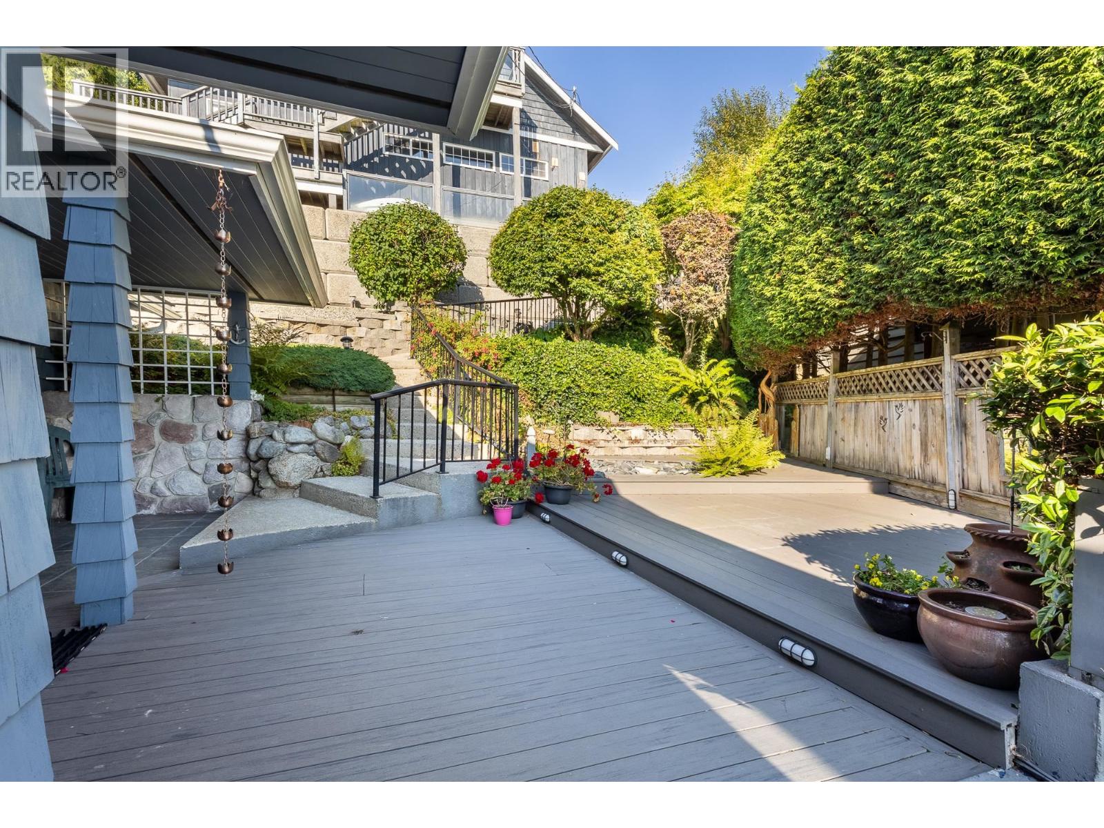 4857 Sunshine Coast Highway Property Photo 16