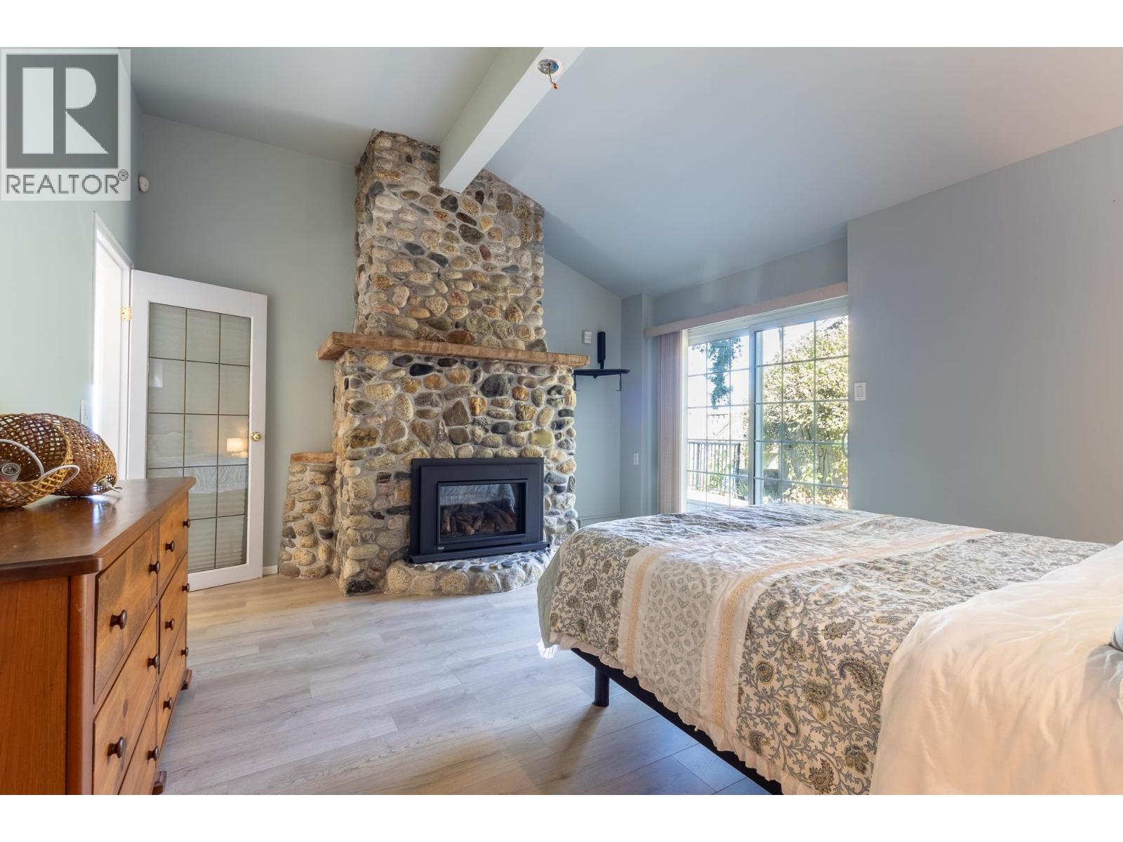 4857 Sunshine Coast Highway Property Photo 19