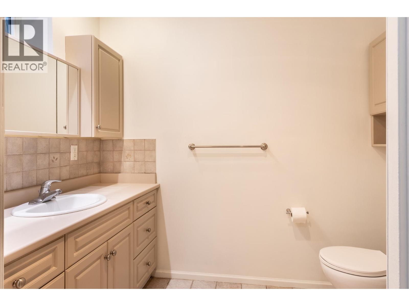 4857 Sunshine Coast Highway Property Photo 21