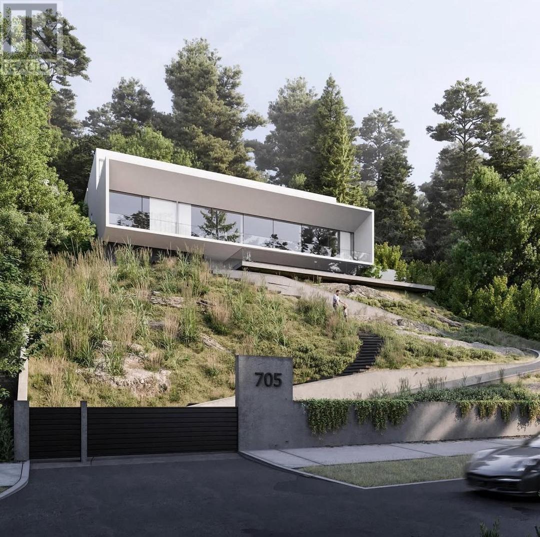 705 St. Andrews Road Property Photo 1