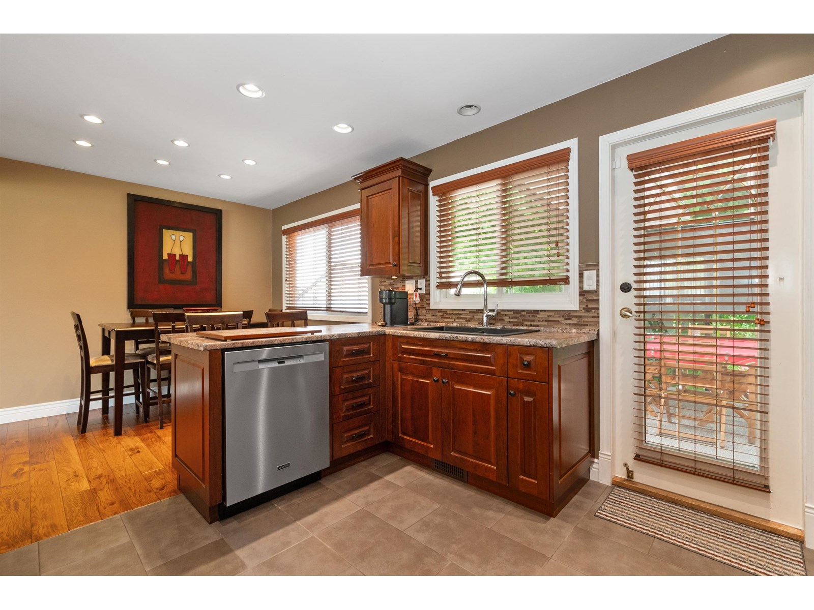 10347 Kent Road Property Photo 10