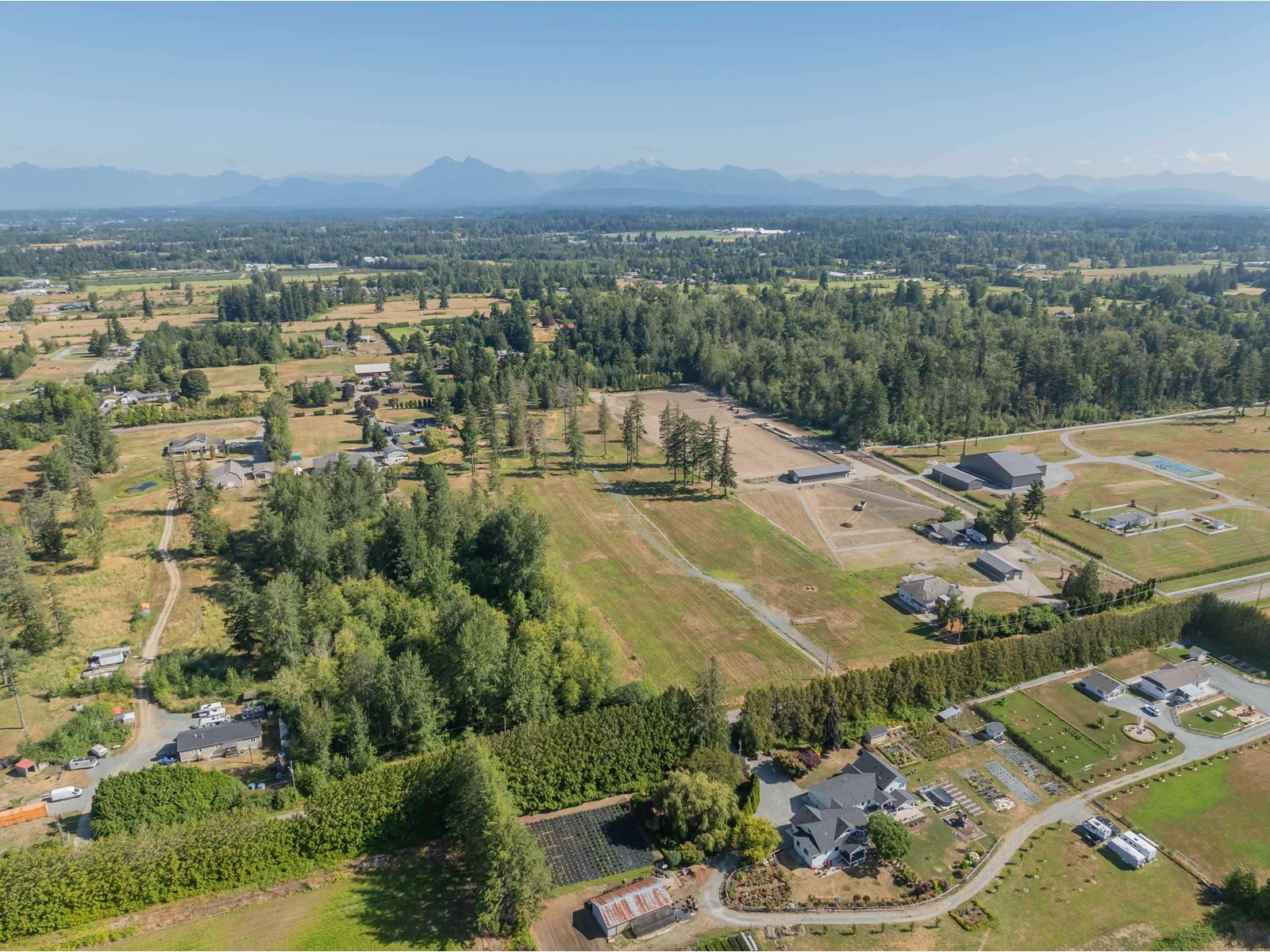 22714 26 Avenue Property Photo 8