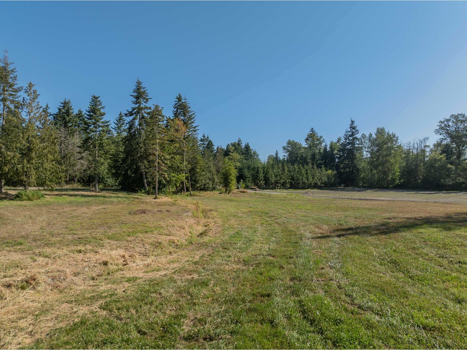 22714 26 Avenue Property Photo 17