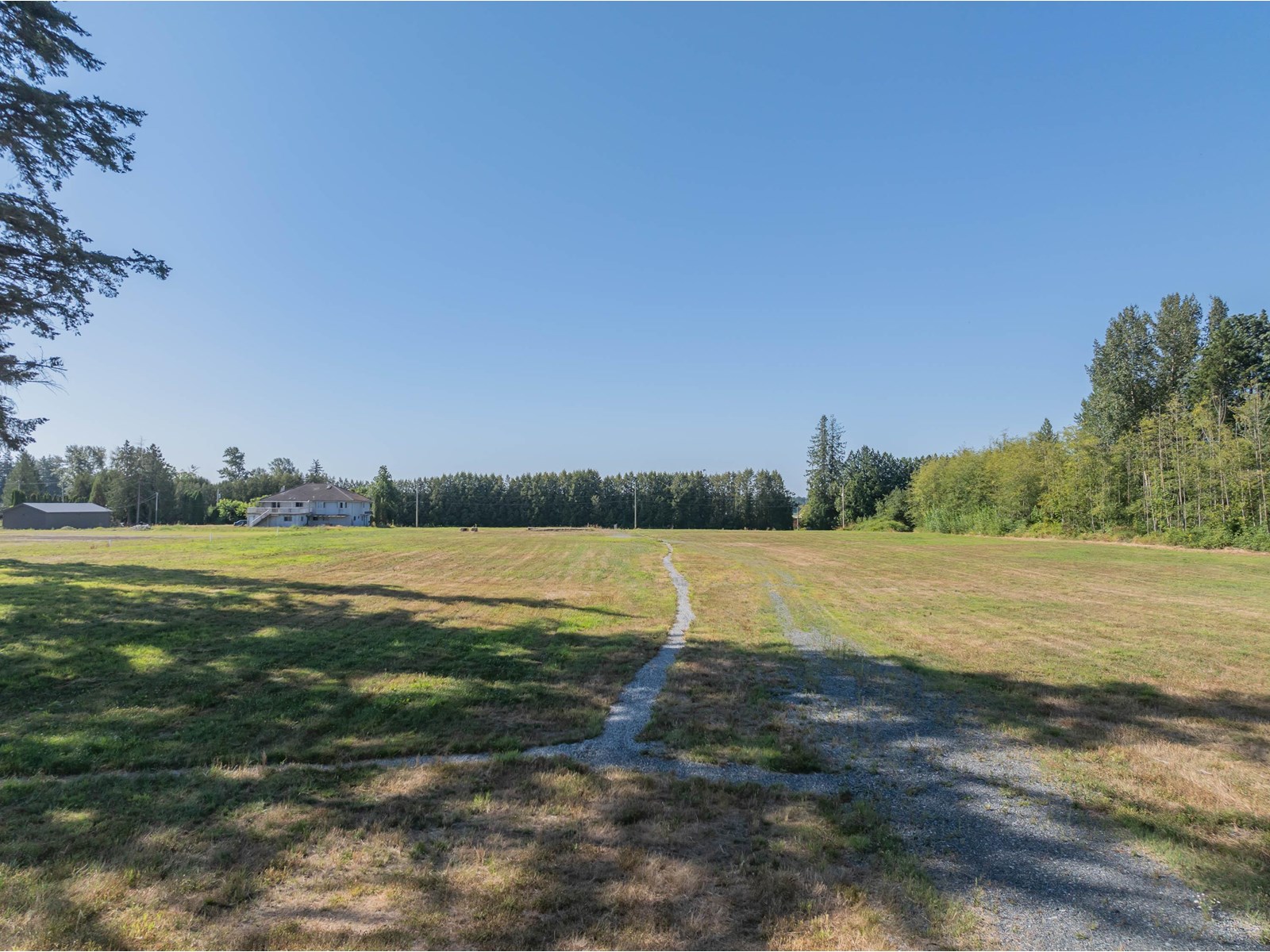 22714 26 Avenue Property Photo 18