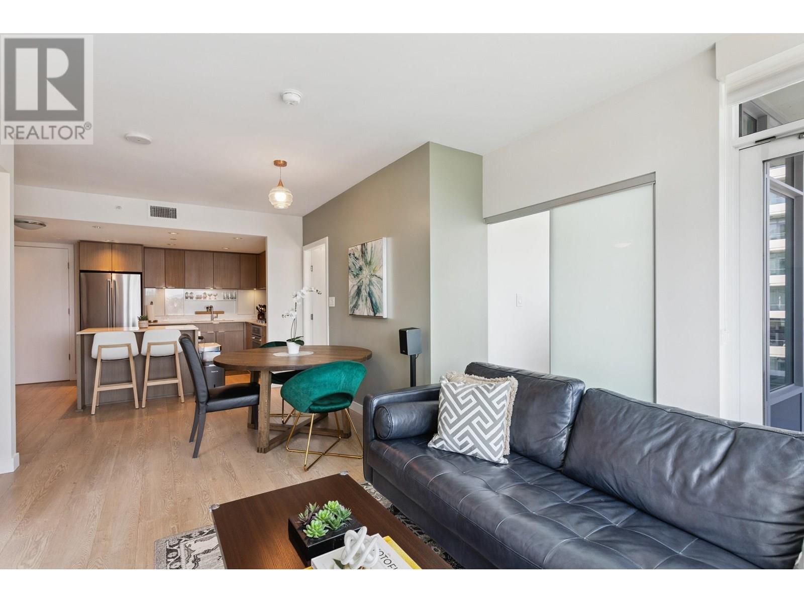 1502 111 E 1st Avenue Property Photo 4