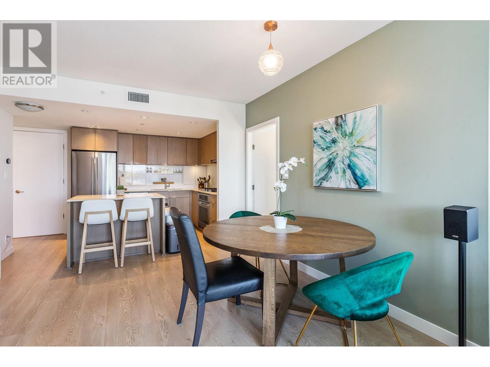1502 111 E 1st Avenue Property Photo 7