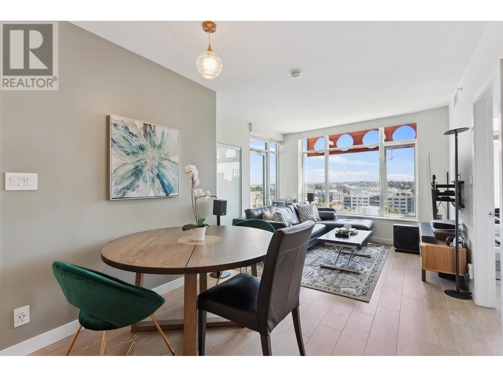 1502 111 E 1st Avenue Property Photo 9