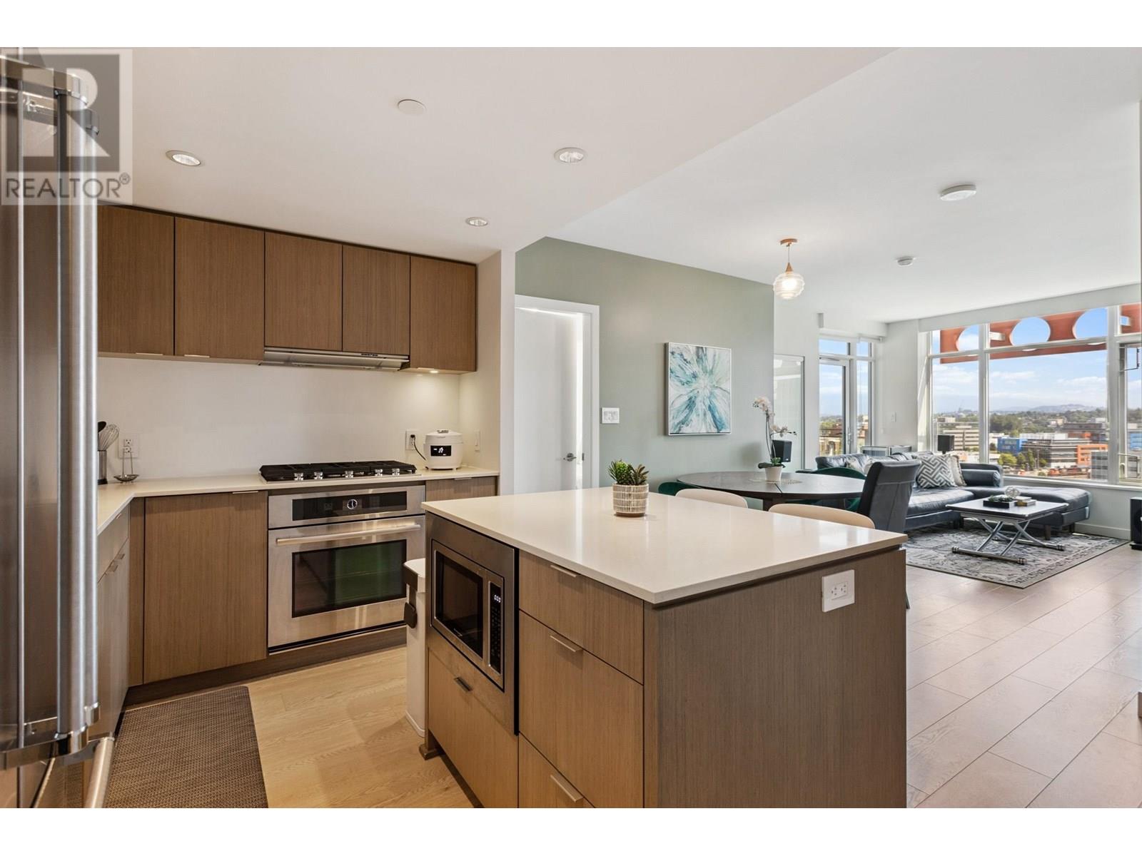 1502 111 E 1st Avenue Property Photo 11
