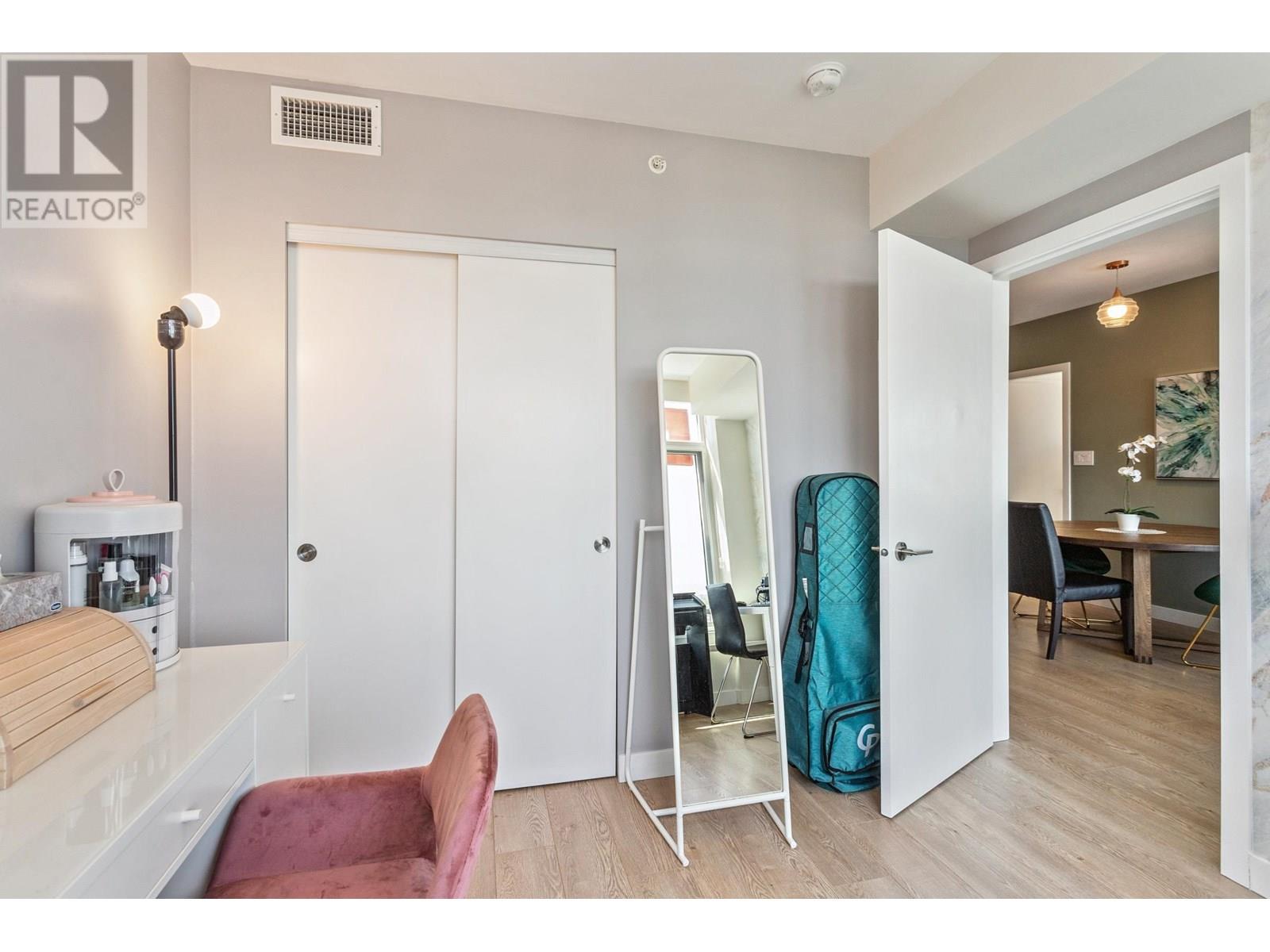 1502 111 E 1st Avenue Property Photo 22