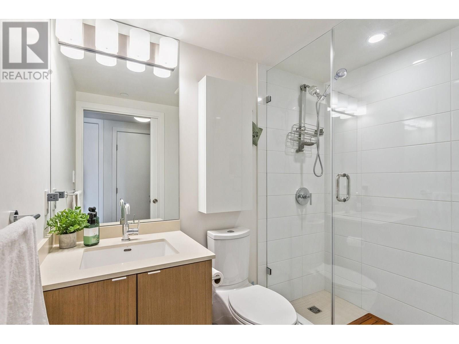 1502 111 E 1st Avenue Property Photo 26