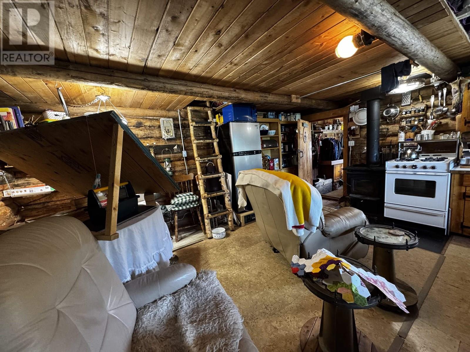 5276 Cariboo Lake Road Property Photo 8