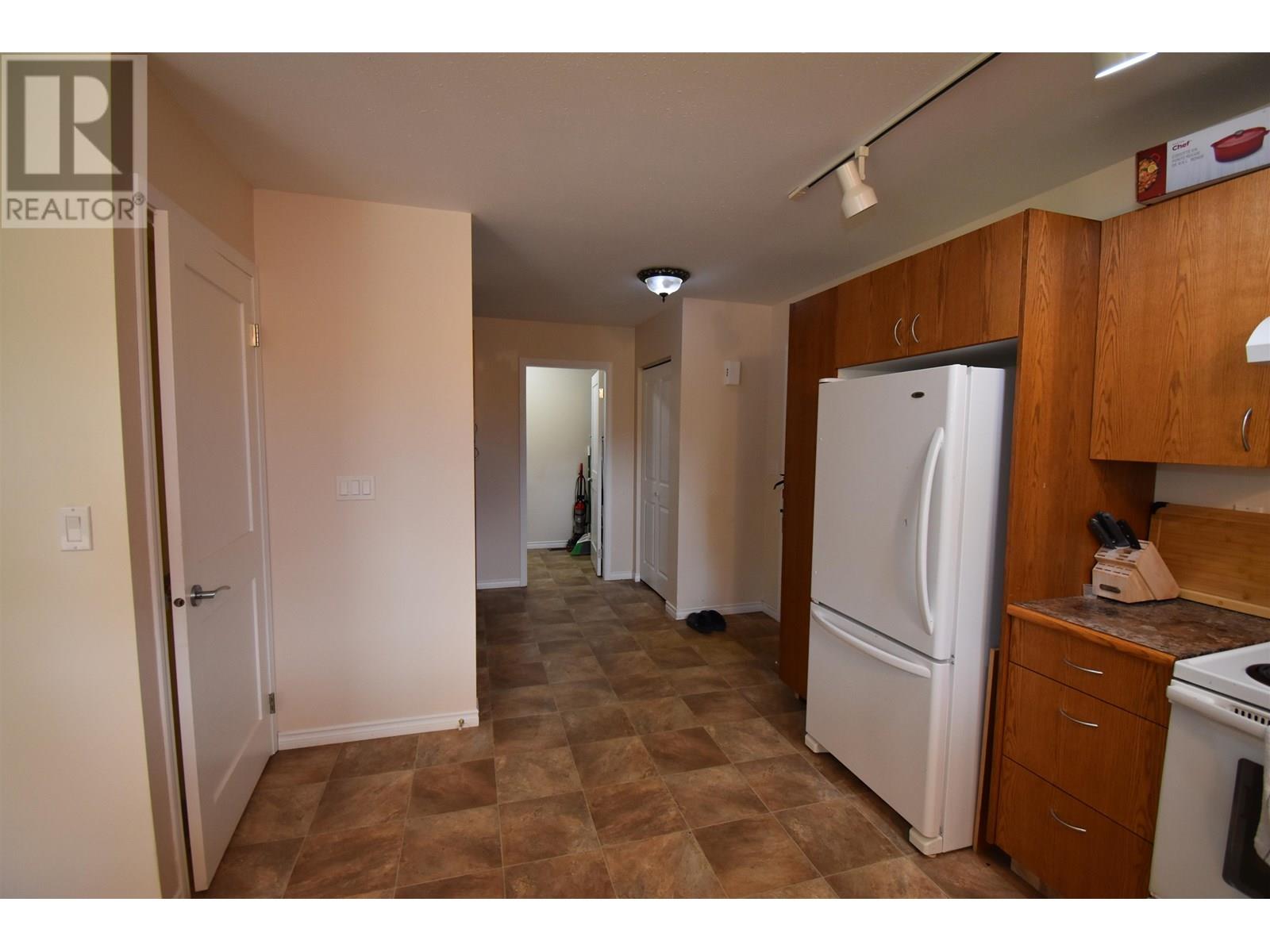 4815 Strathern Road Property Photo 14