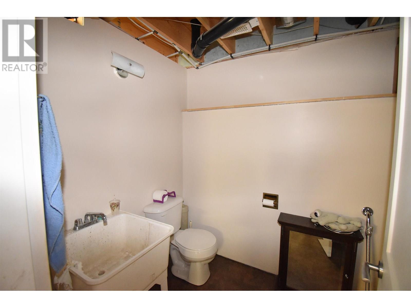 4815 Strathern Road Property Photo 22