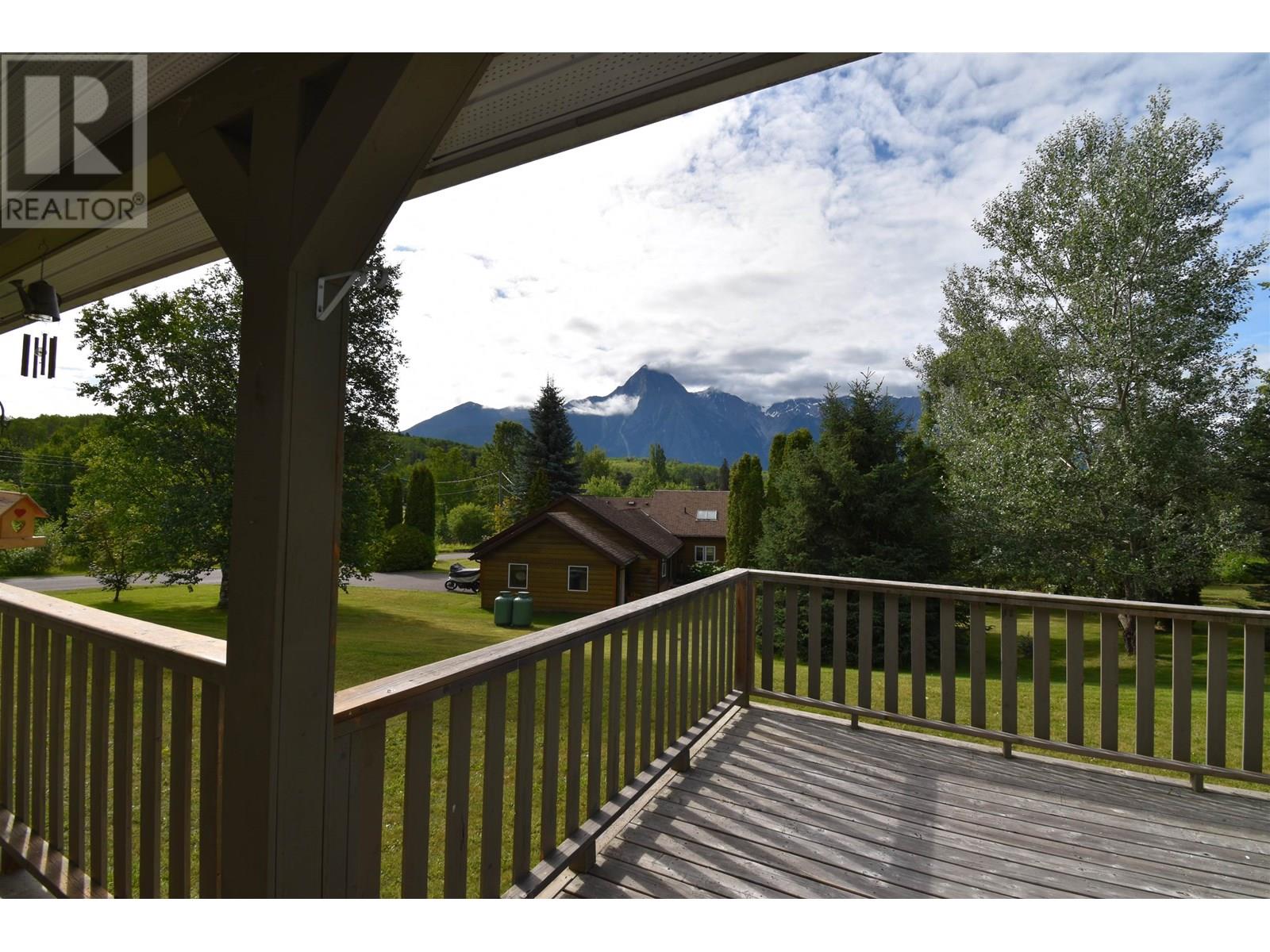 4815 Strathern Road Property Photo 25