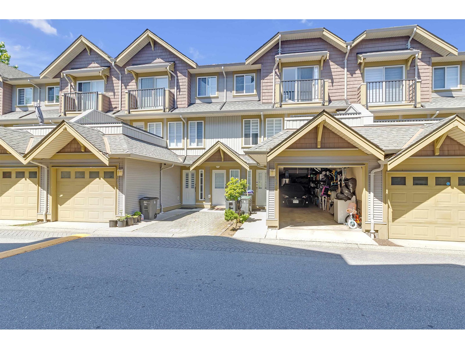 12040 68 #186 Property Photo 1