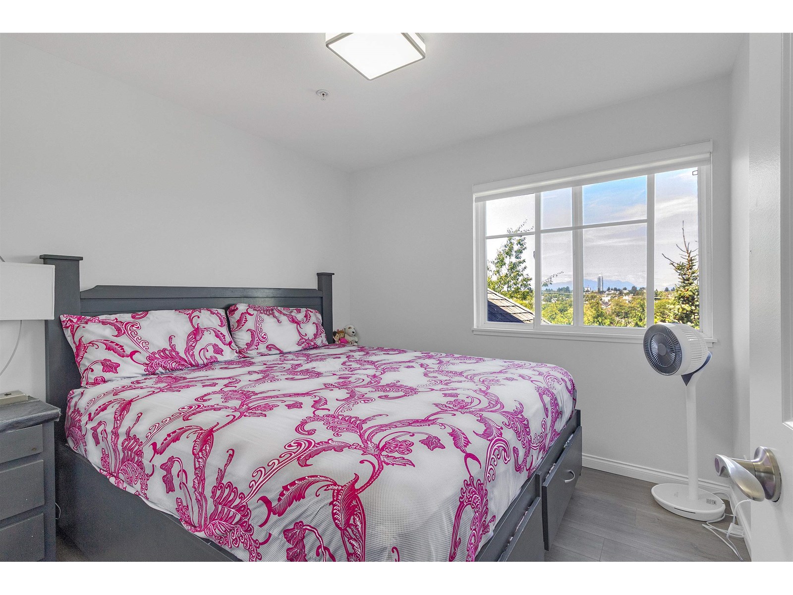 12040 68 #186 Property Photo 12