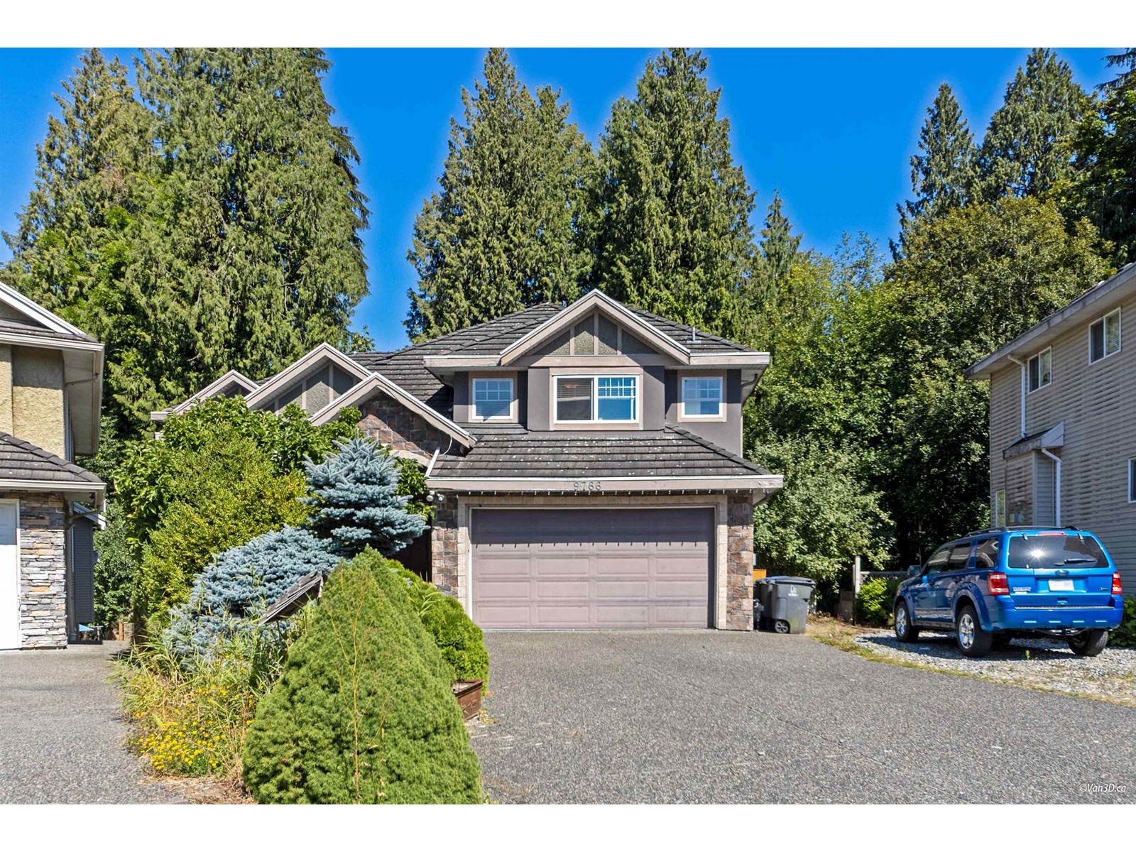 9766 160a Street Property Photo 1