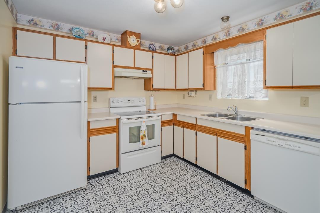 9131 212a Property Photo 3