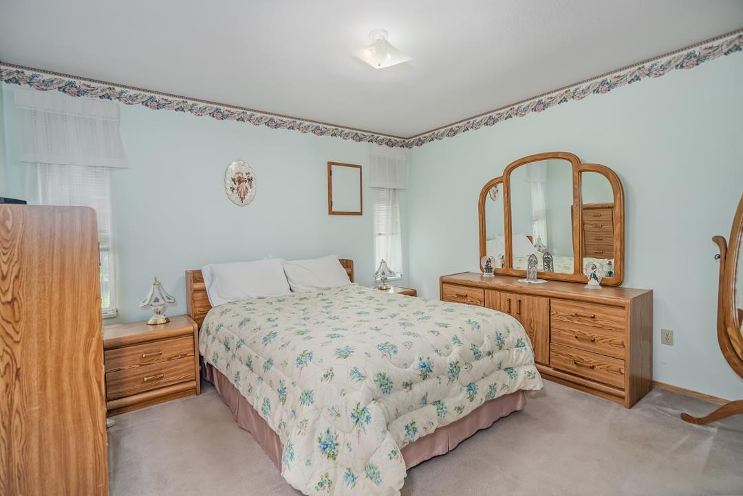 9131 212a Property Photo 14