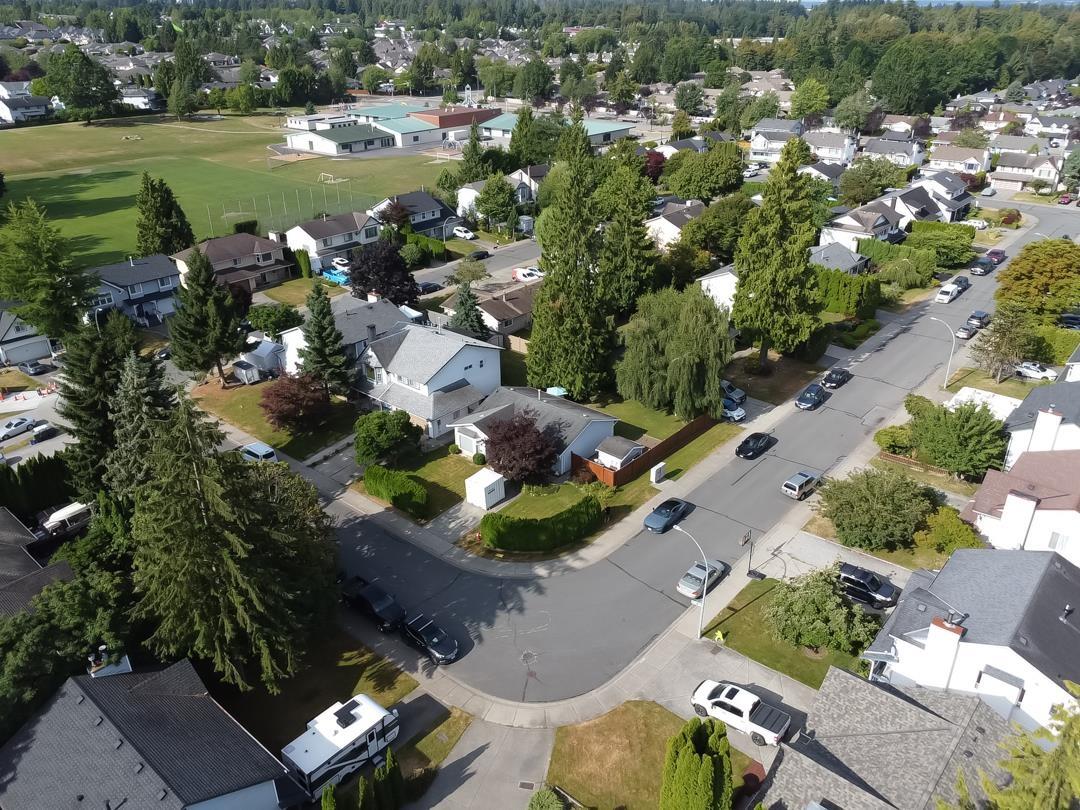 9131 212a Property Photo 28