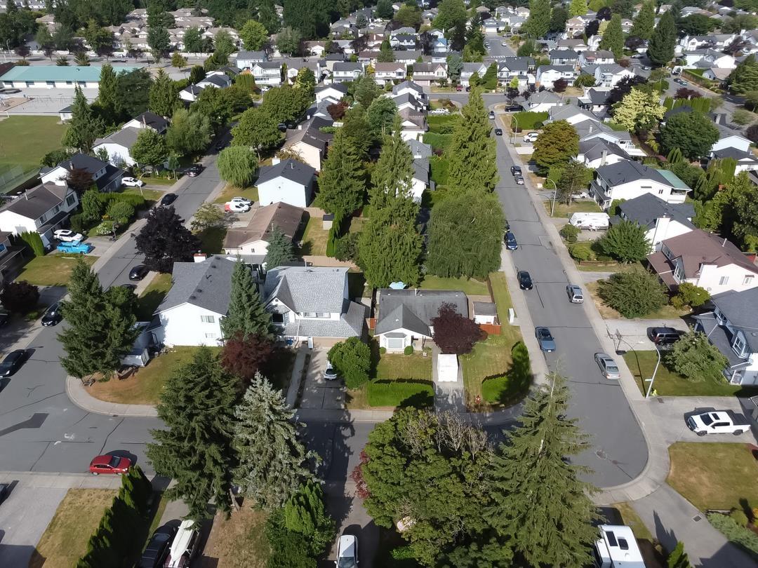 9131 212a Property Photo 30