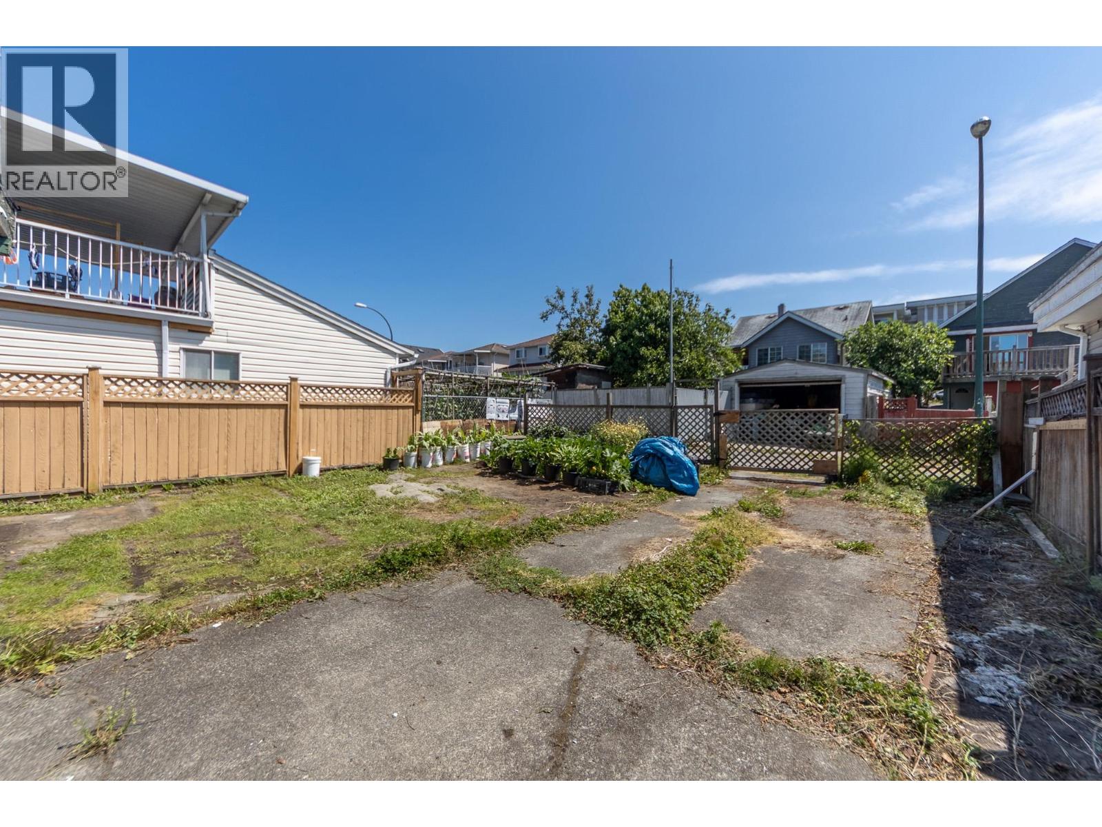 4836 Clarendon Street Property Photo 8