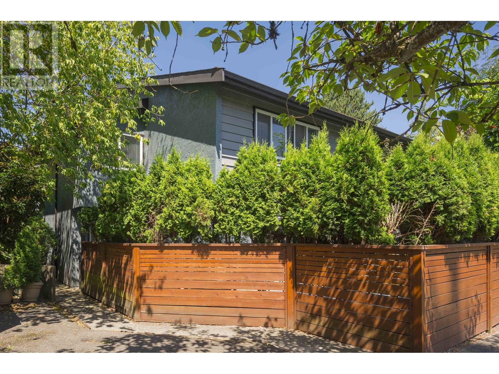976 HOWIE AVENUE Property Photo 1