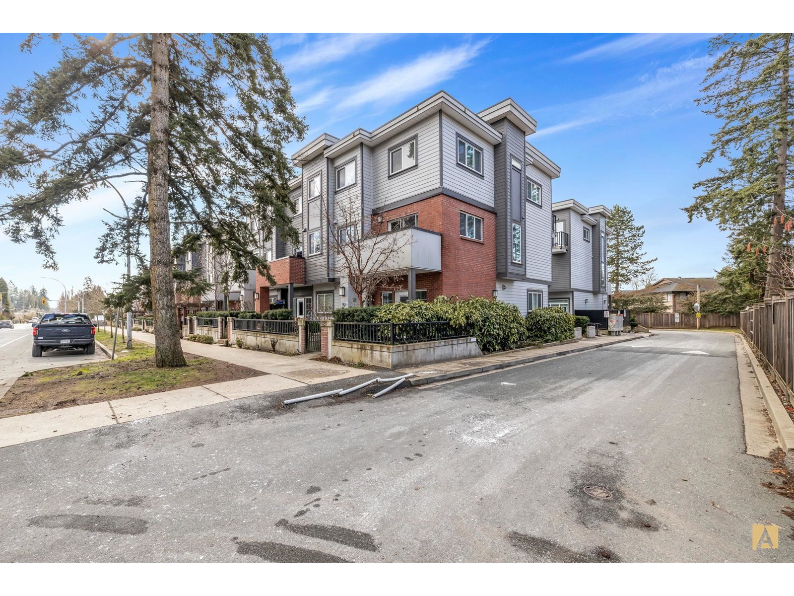 10 7247 140 Street Property Photo 1