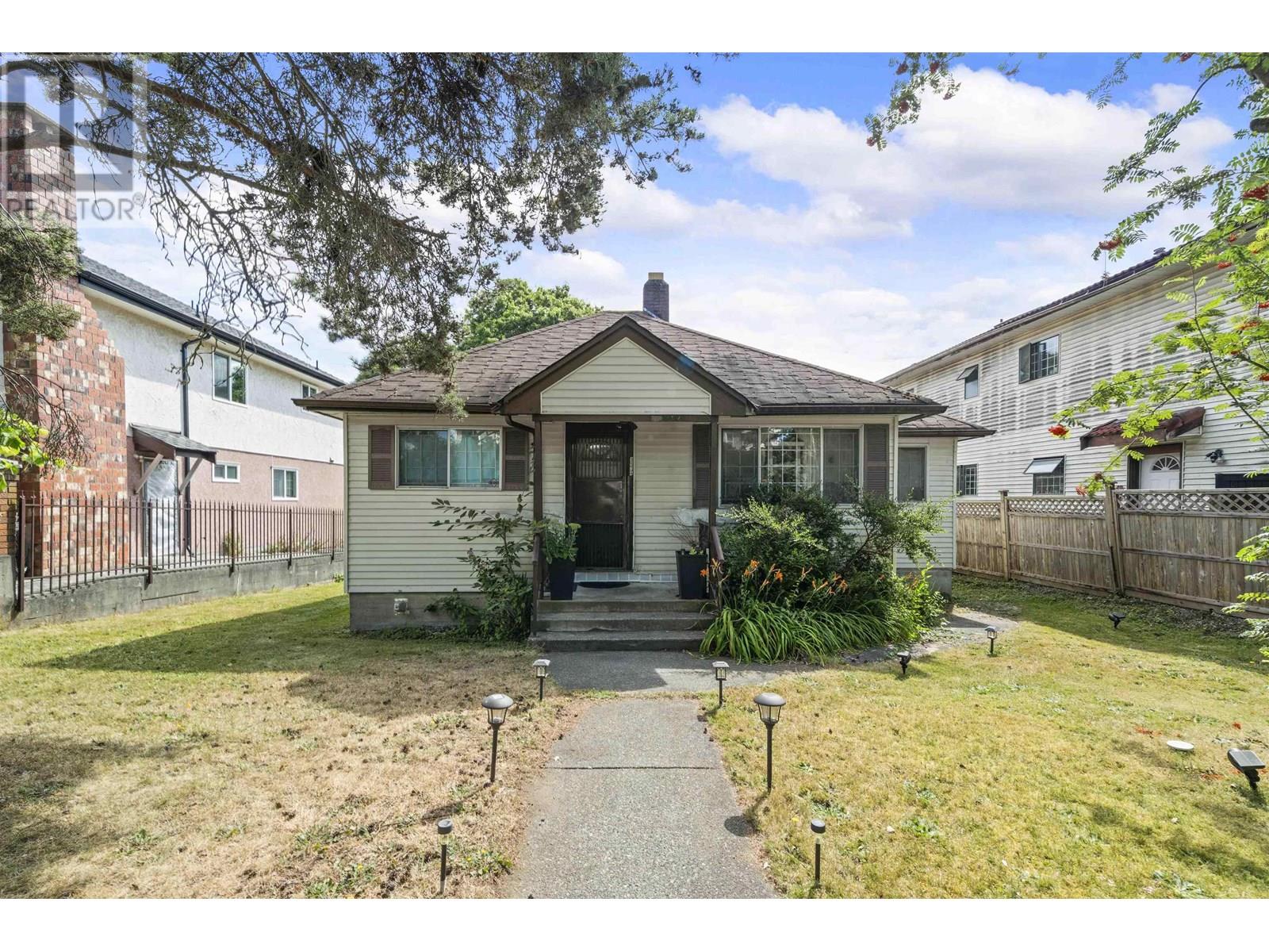 5974 Argyle Street Property Photo
