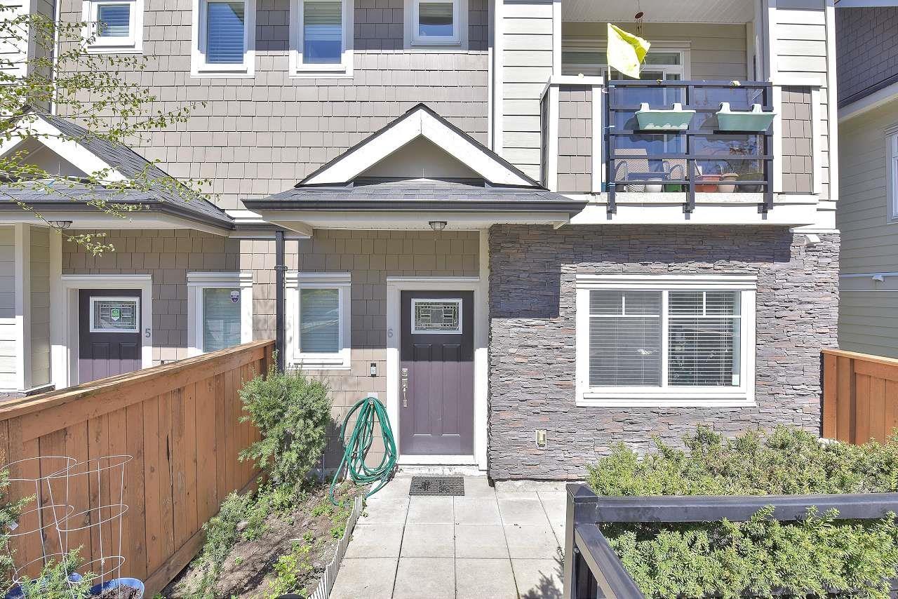 6 14285 64 Avenue Property Photo 1