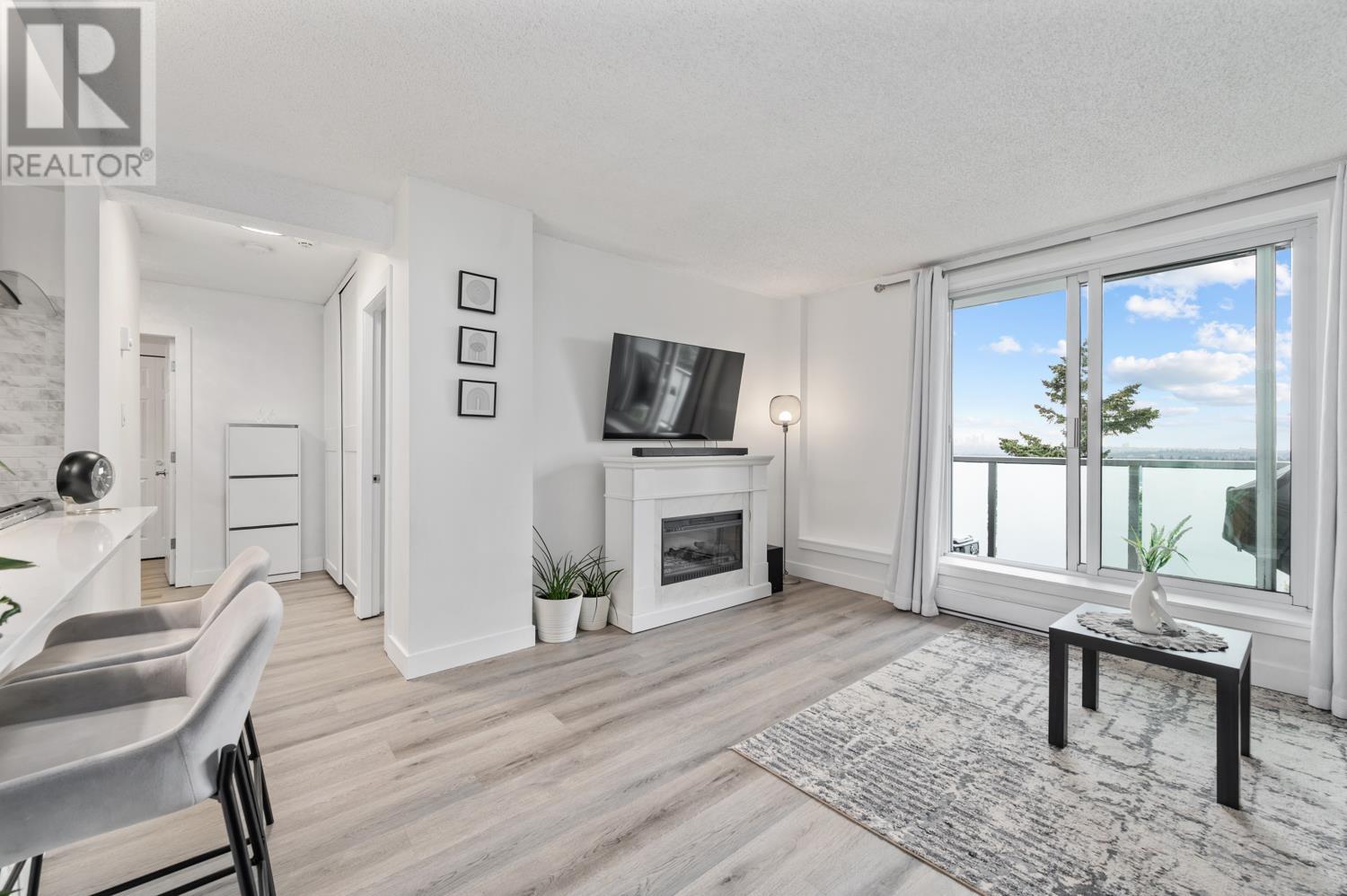 1905 9541 Erickson Drive Property Photo 7