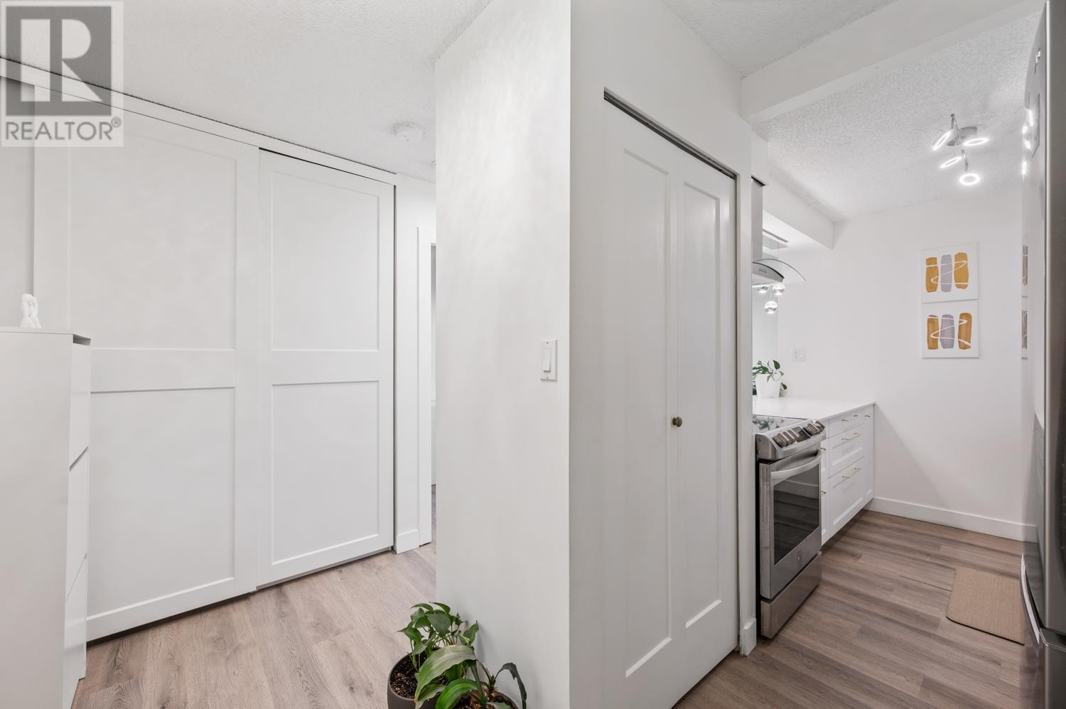 1905 9541 Erickson Drive Property Photo 10
