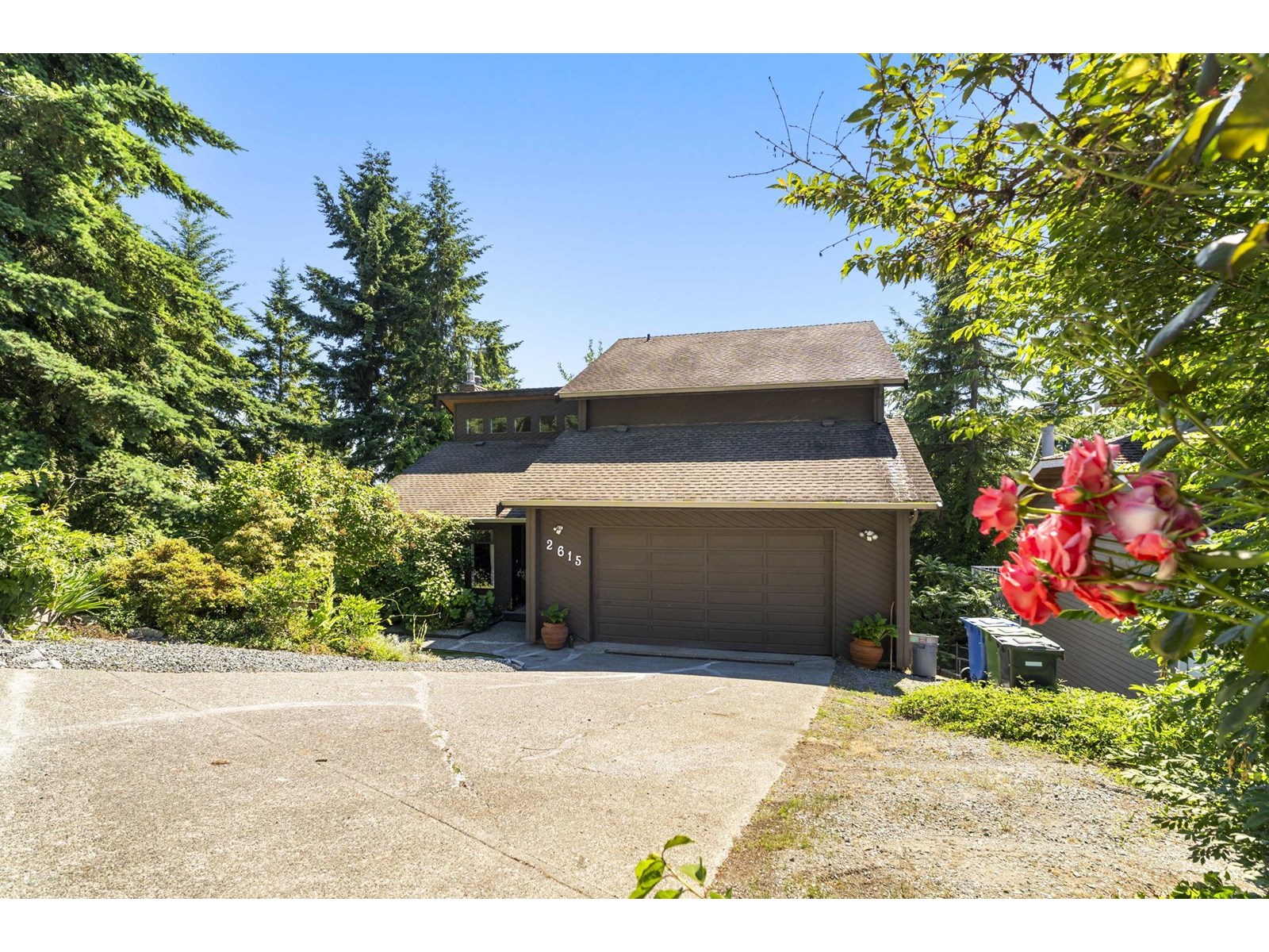 2615 St Gallen Way Property Photo 4