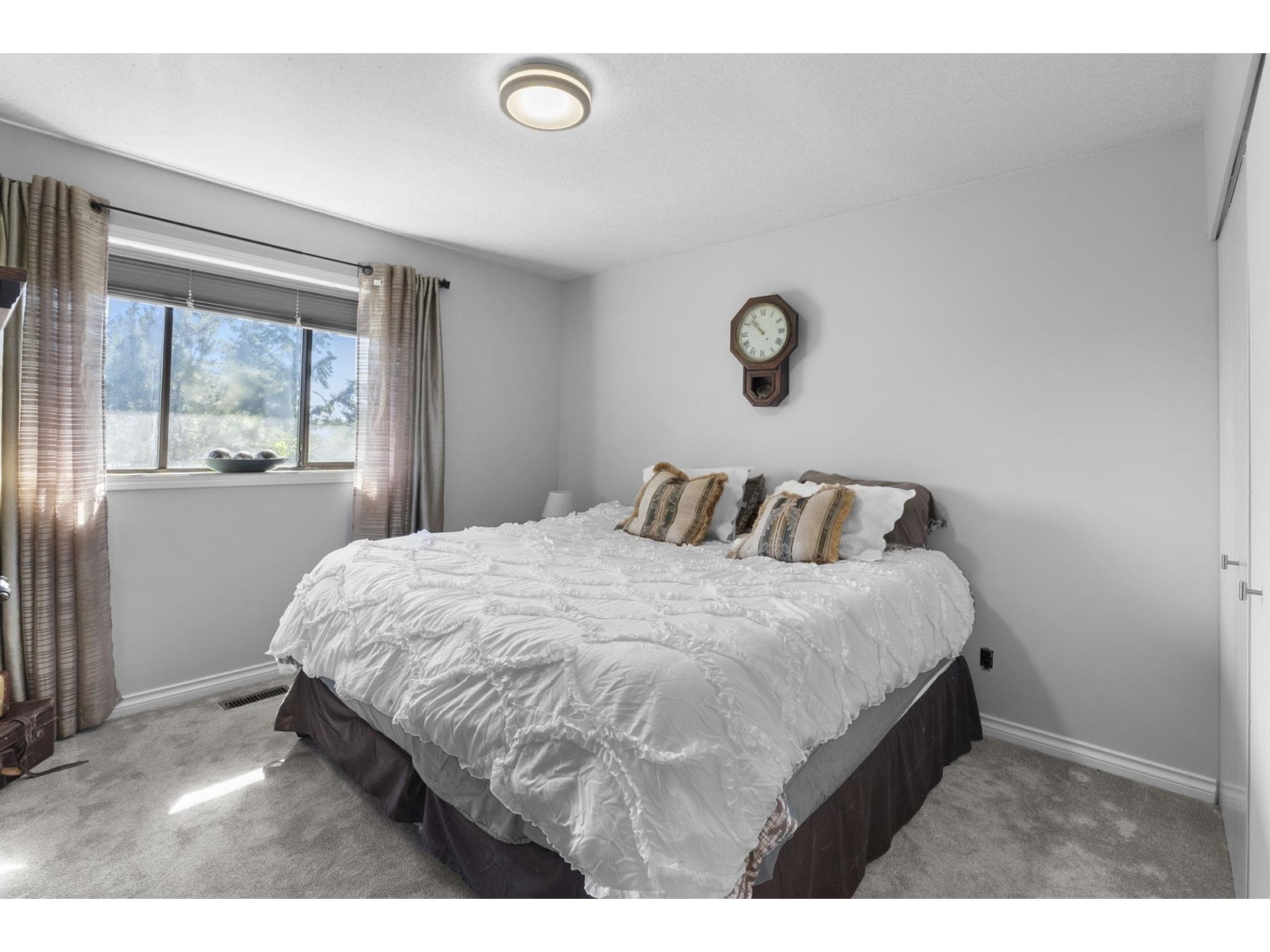 2615 St Gallen Way Property Photo 22