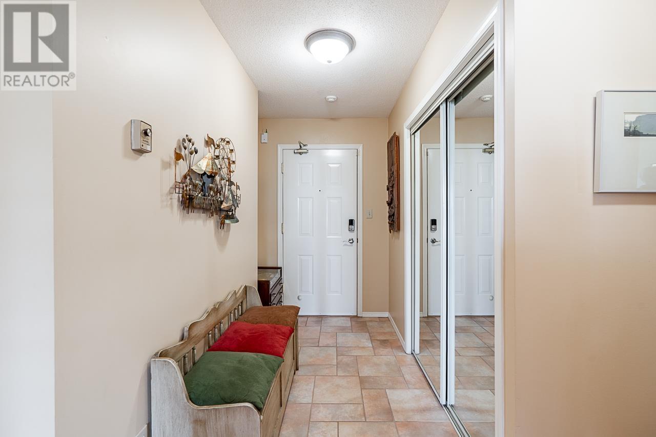 103 1140 55 Street Property Photo 5