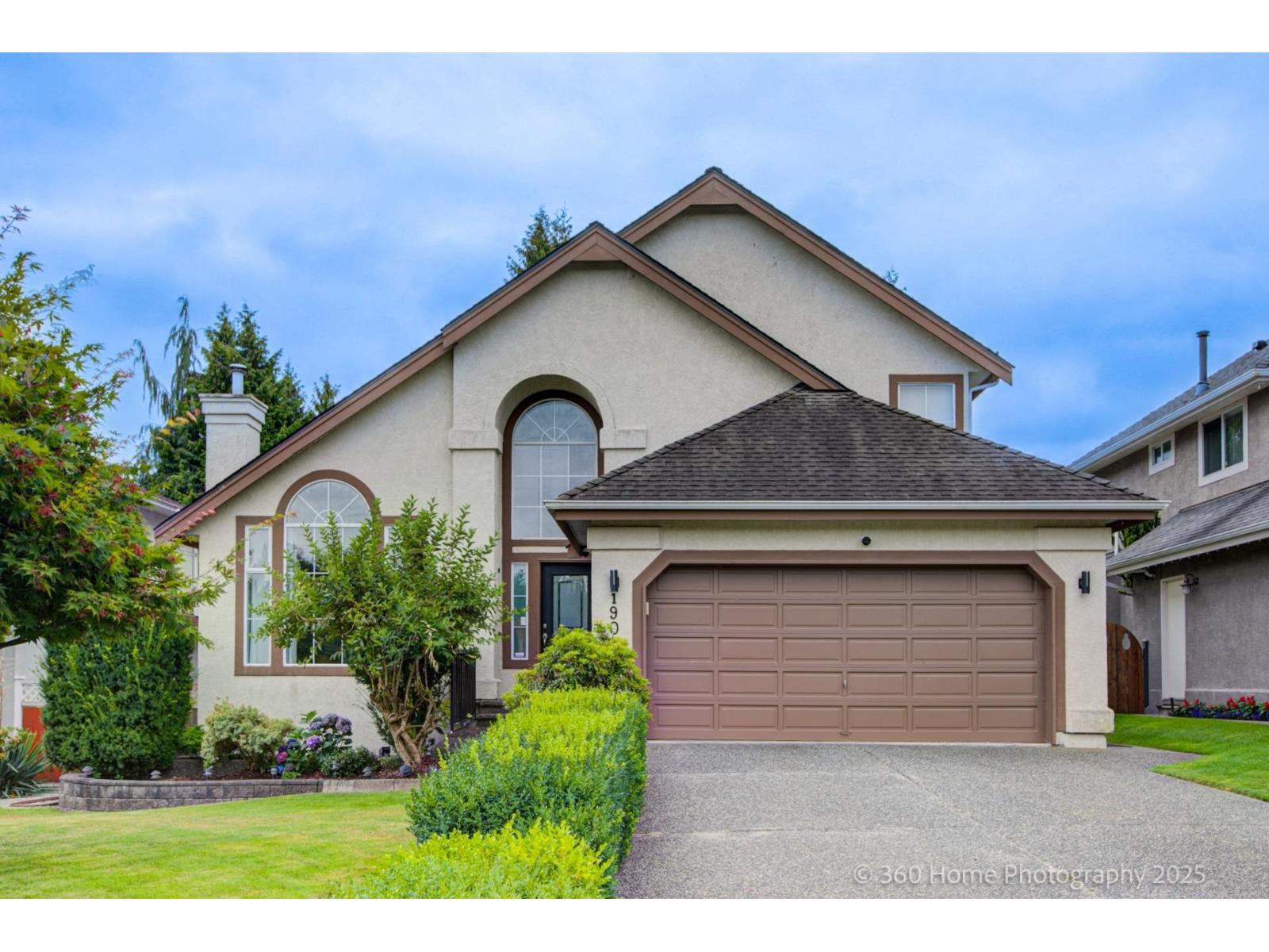 19088 63b Avenue Property Photo 1