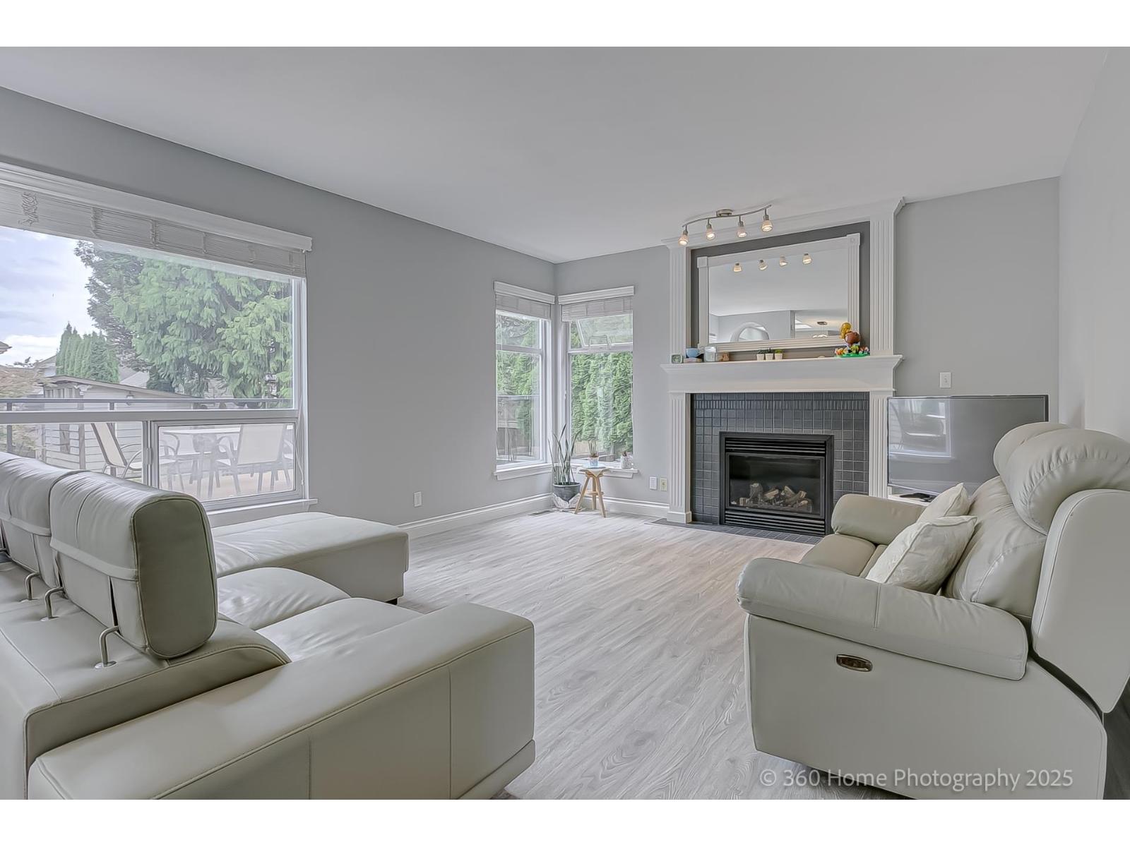 19088 63b Avenue Property Photo 10