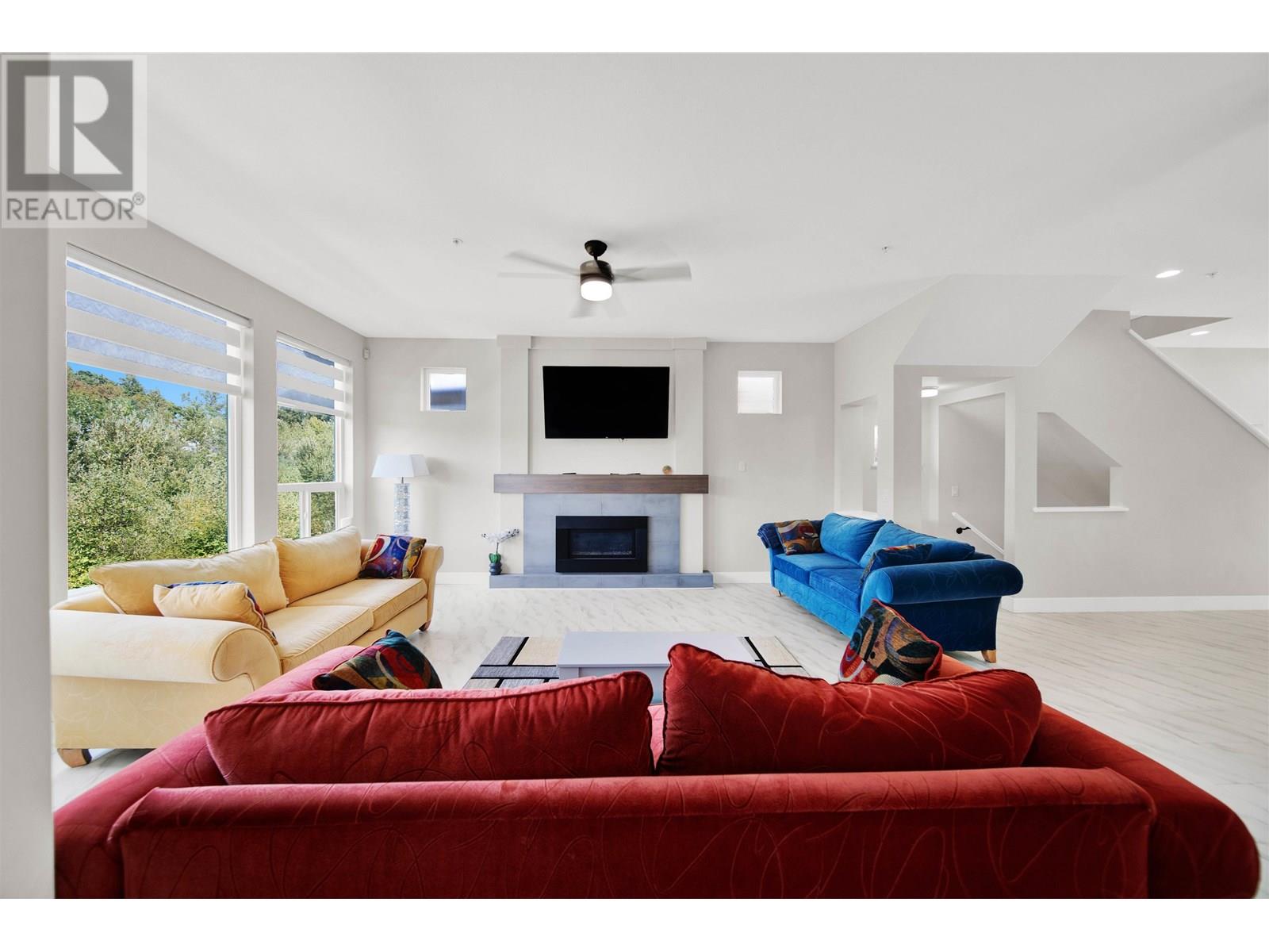 23849 103a Avenue Property Photo 4