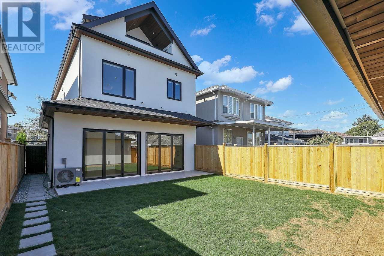 3251 East 44 Avenue #2 Property Photo 1