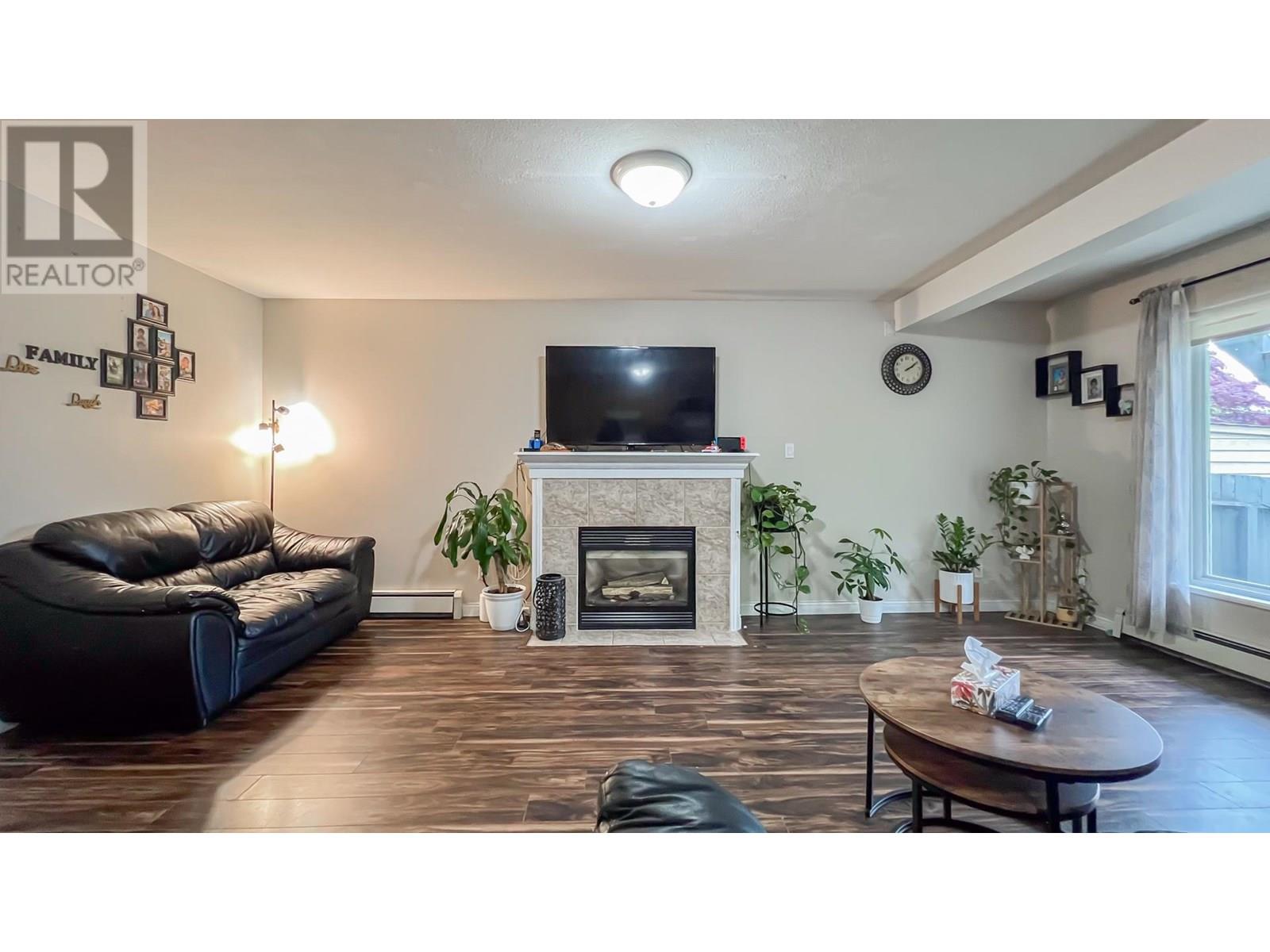 1553 Burrill Avenue Property Photo 17