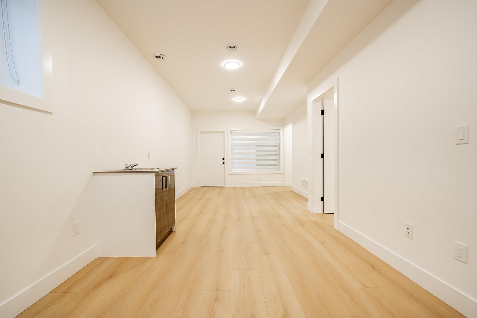 102 16689 16 Avenue Property Photo 20