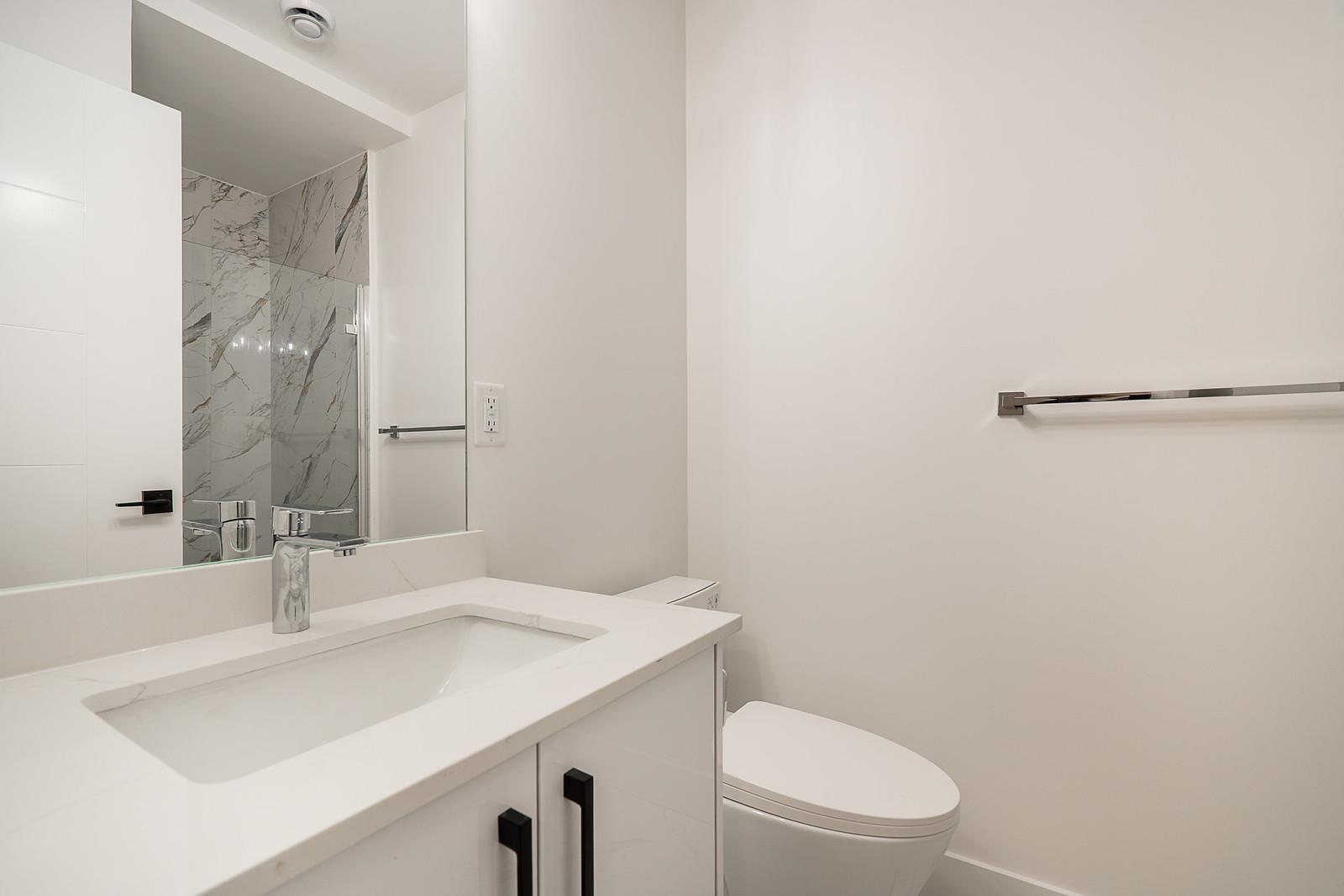 102 16689 16 Avenue Property Photo 21