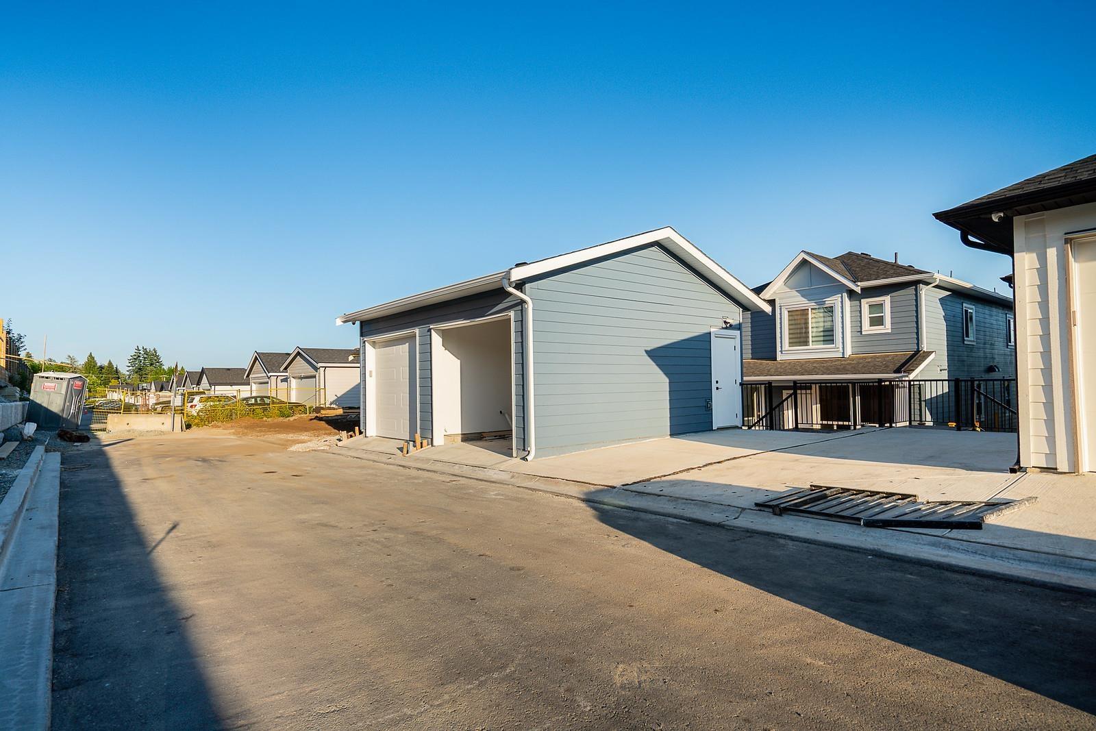 102 16689 16 Avenue Property Photo 28