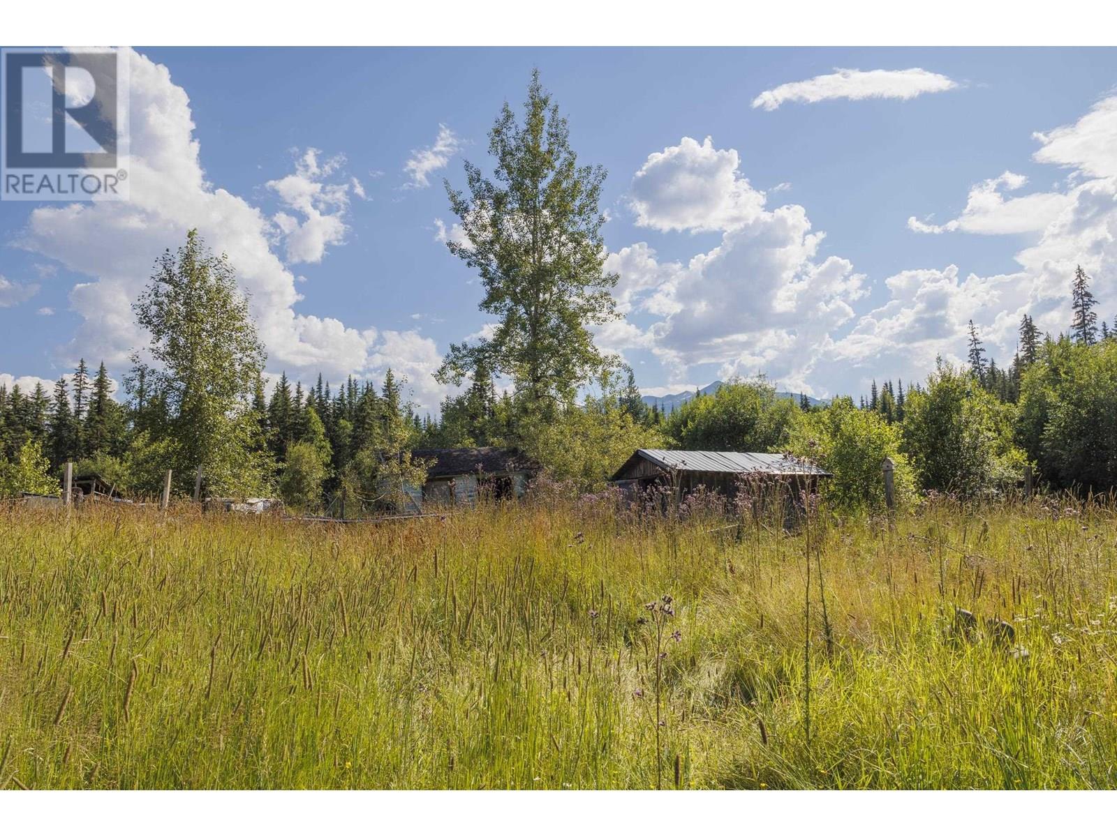 8189 Loos Road Property Photo 8